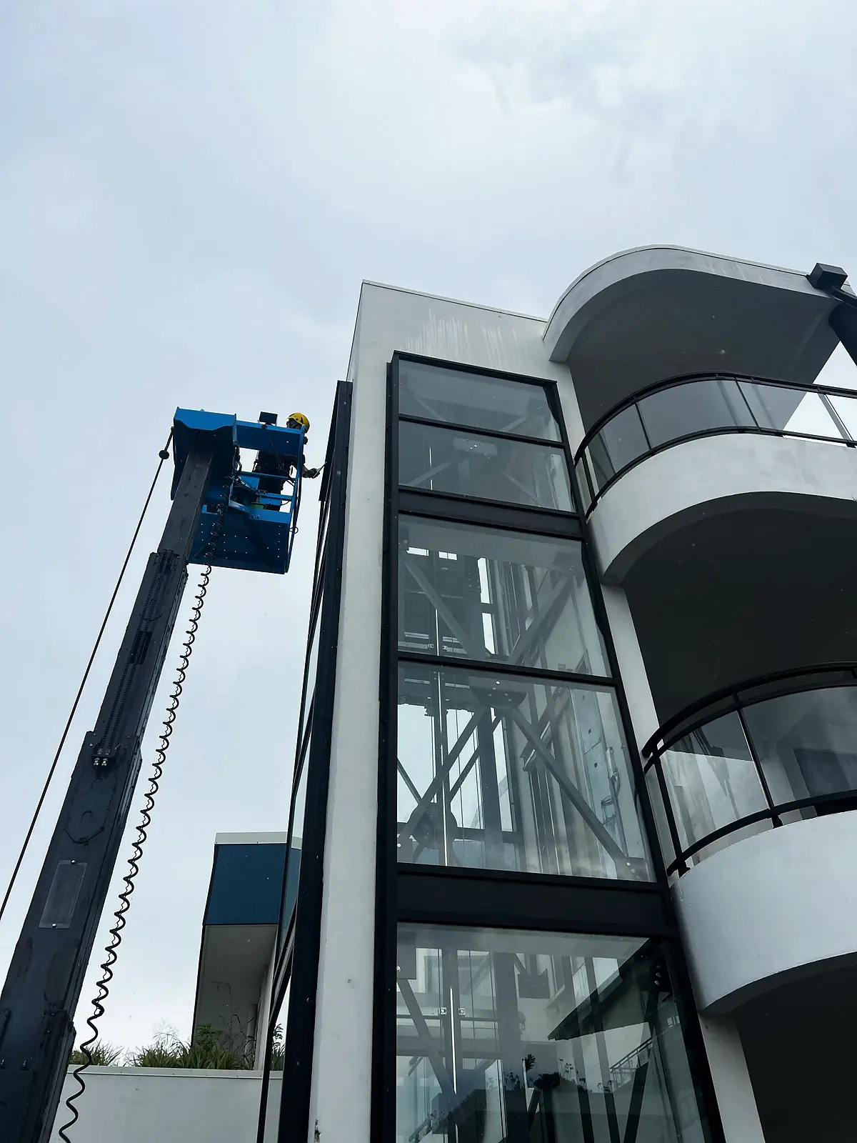 Nacelle — façade d'immeuble